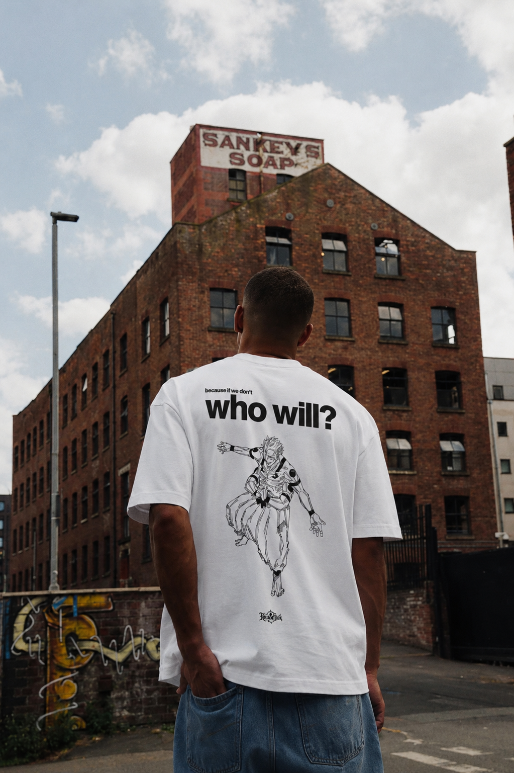 Black Sukuna's Will Kurse Mark T-shirt by featuring bold graphic print on front.
